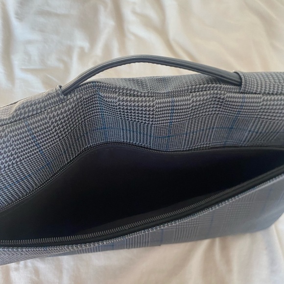 Bugatti Plaid Macbook Laptop Bag Case 15.6" - Picture 4 of 6